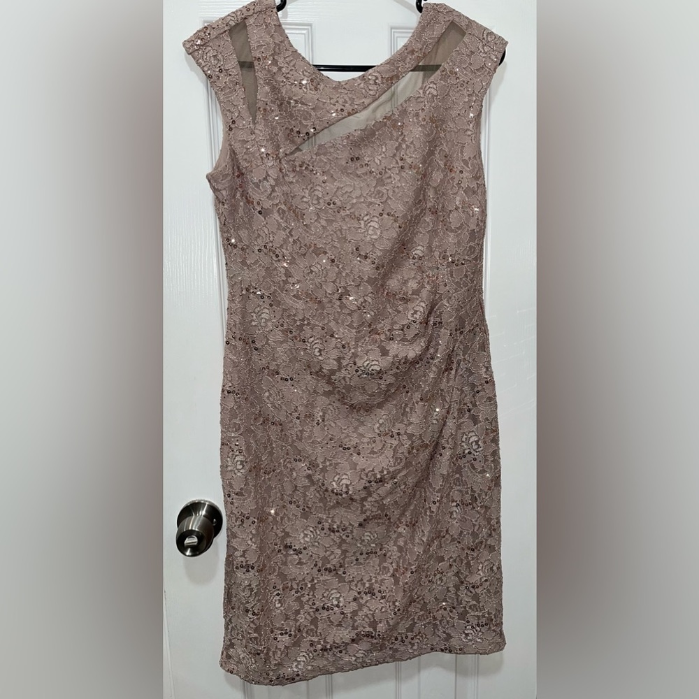 Scarlett dress, size 8, great condition